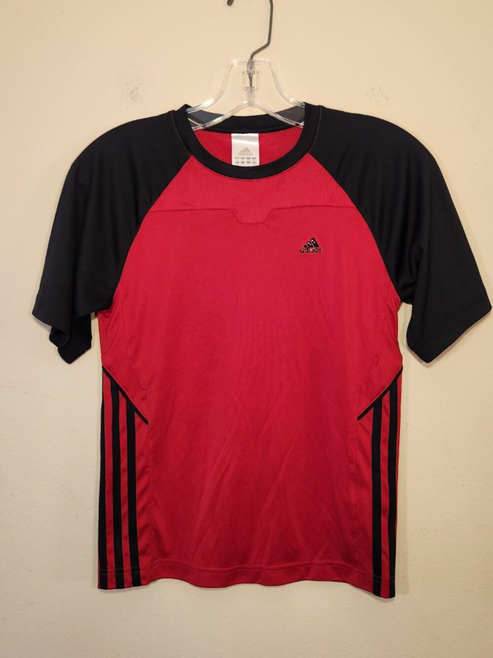 Adidas kids red and black athletic shirt UK 10-12 US size M